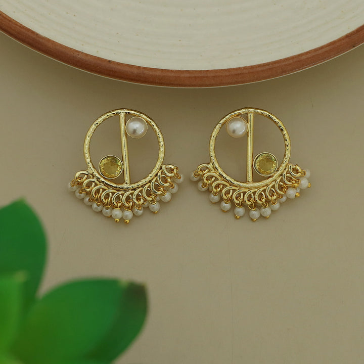 Golden Hammered Circle Cluster Pearl Glossy Stone Earring
