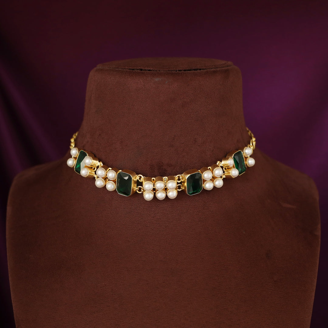 Aphros Pearl Rectangle Glossy Stone Choker