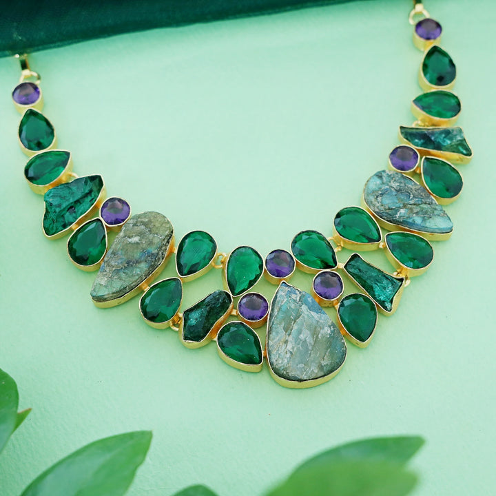 Zyva Neckpiece