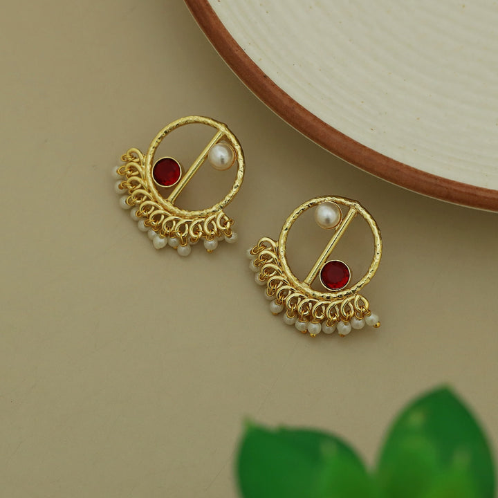 Golden Hammered Circle Cluster Pearl Glossy Stone Earring