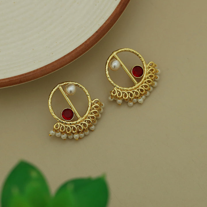 Golden Hammered Circle Cluster Pearl Glossy Stone Earring