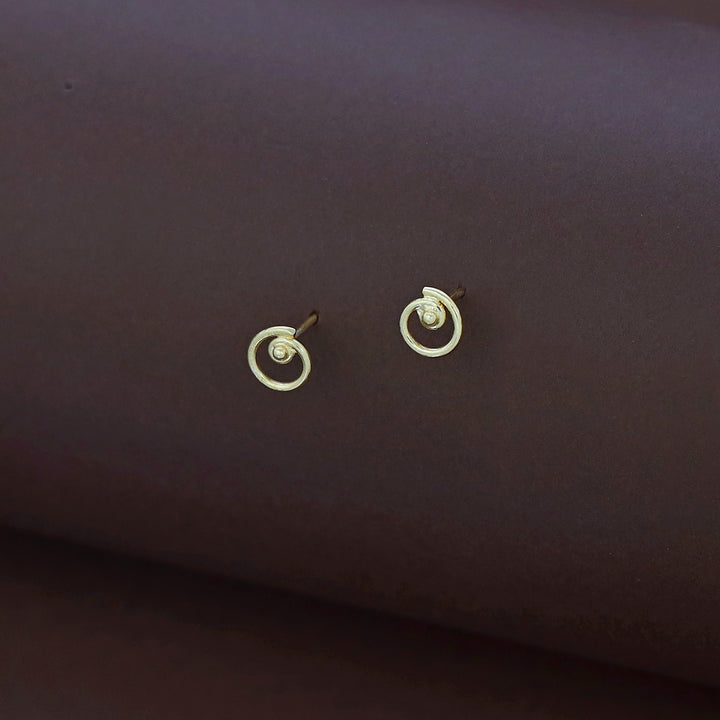 Anita Swirl Golden Stud