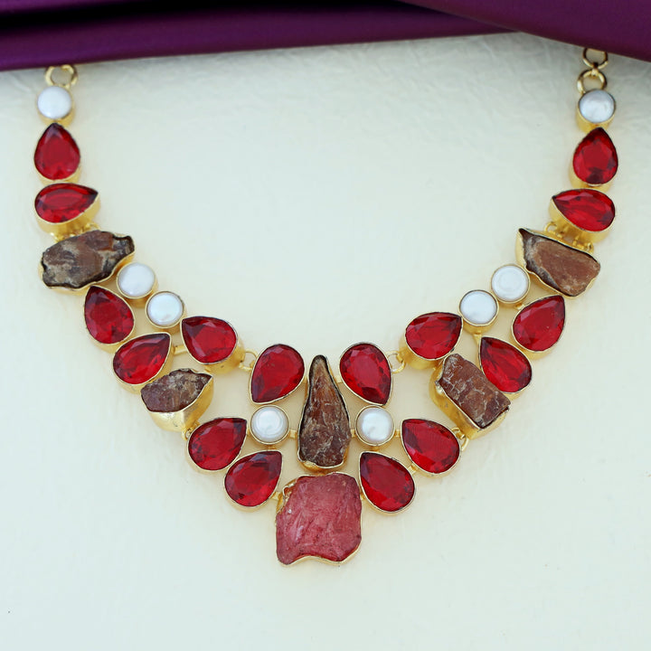 Mila Neckpiece