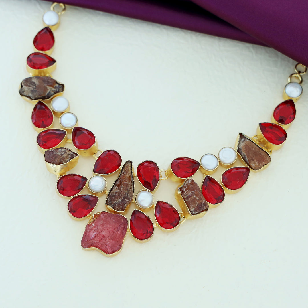 Mila Neckpiece