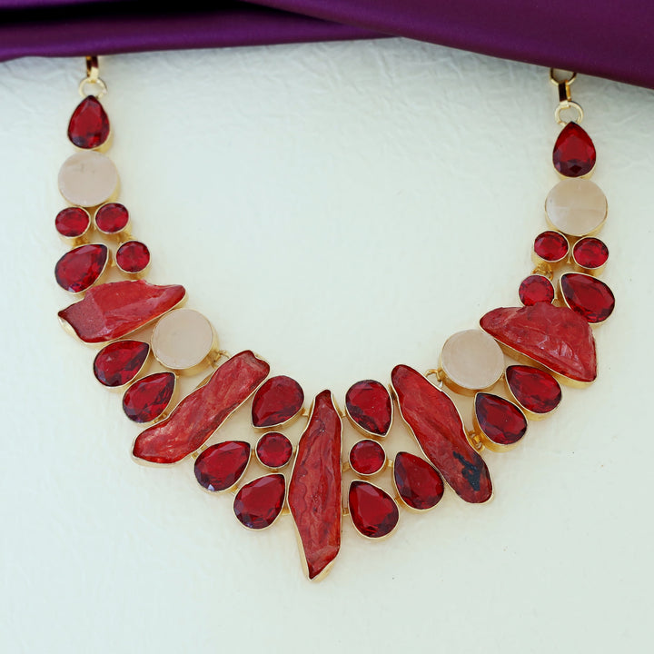Geethu Neckpiece