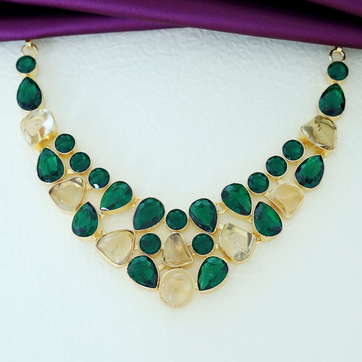 Beatha Neckpiece
