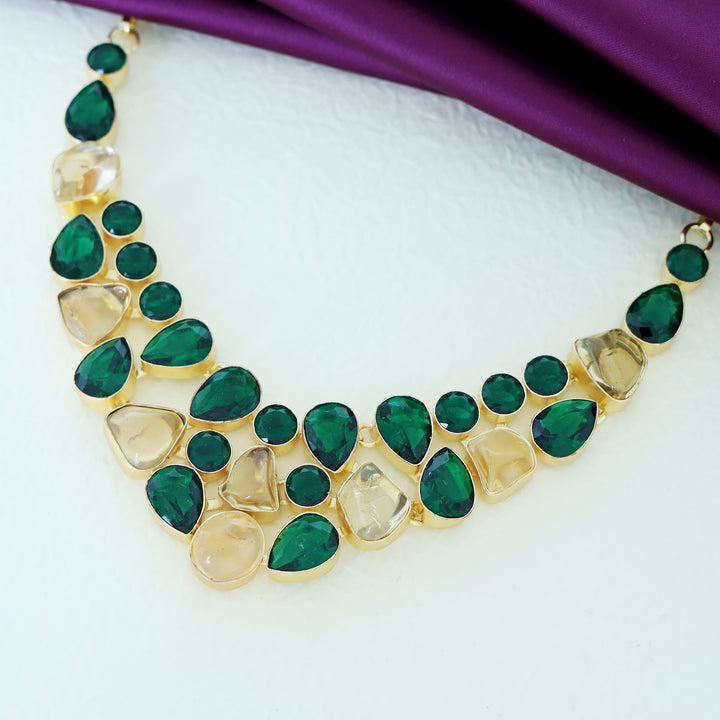 Beatha Neckpiece