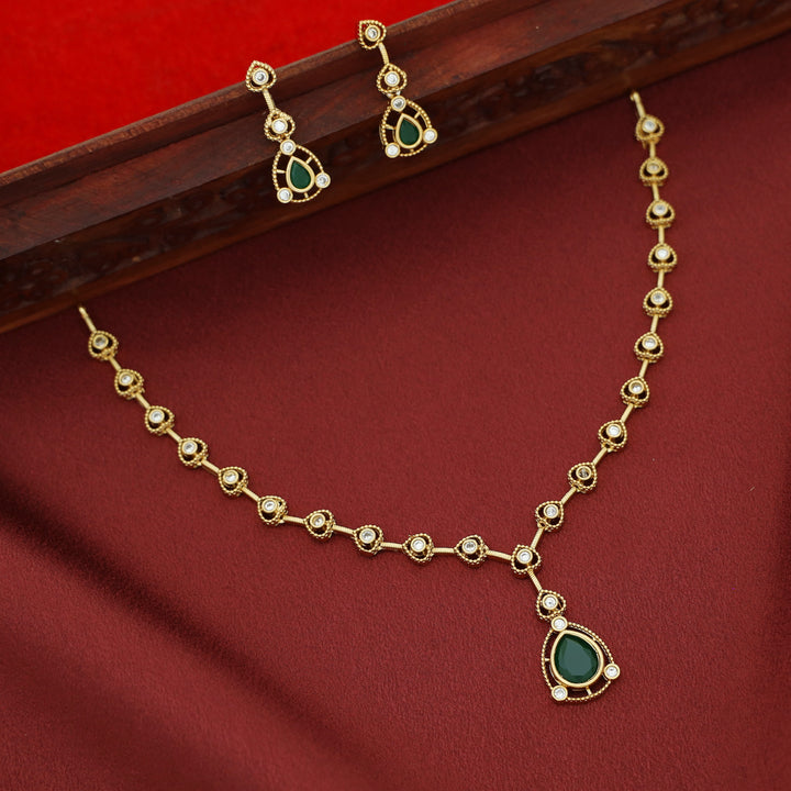 Lailana Rain Drop Stone Short Neckpiece with Earring