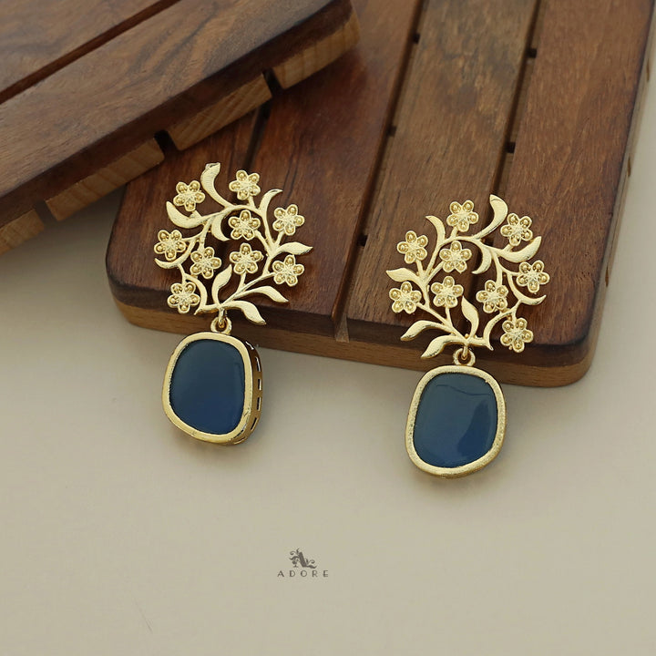 Brizna Golden Cluster Flower Earring