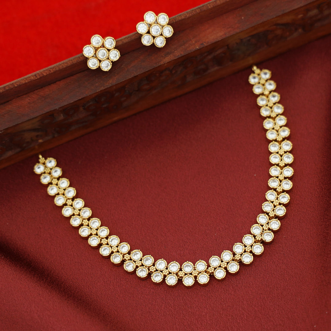 Tamisha AD Stone Short Neckpiece / Choker with Stud