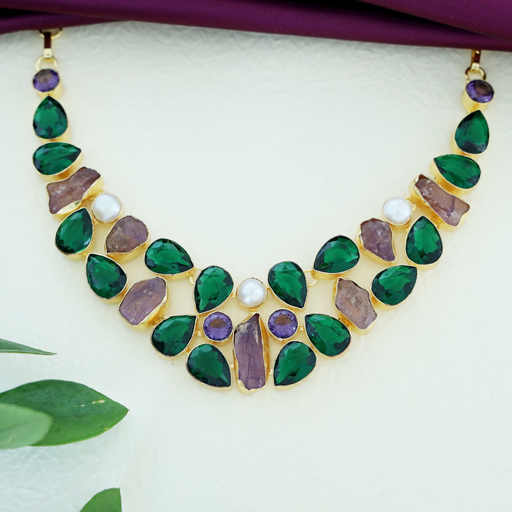 Lipasa Neckpiece