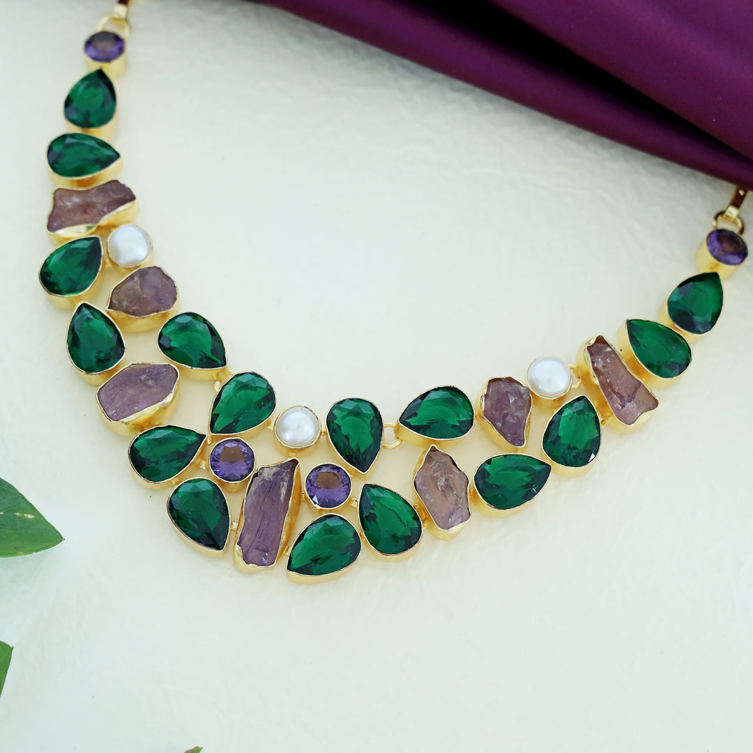 Lipasa Neckpiece