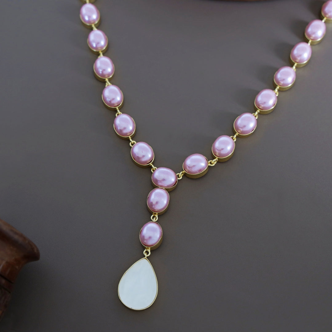 Vincy Oval Pearl MOP Neckpiece