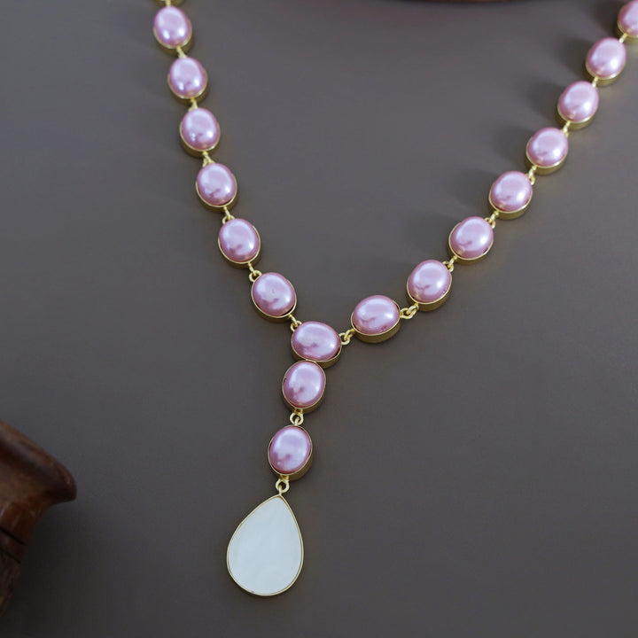 Vincy Oval Pearl MOP Neckpiece