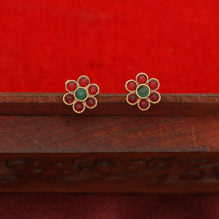 Aathmika 5 Flower Golden Ball Short Neckpiece With Earring