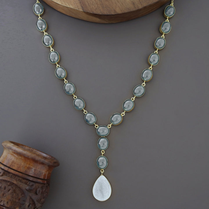 Vincy Oval Pearl MOP Neckpiece