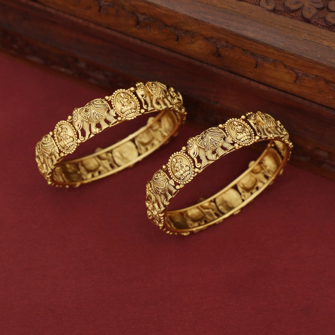Agamya Gajavanthi Lekshmi Bangle (Set Of 2)