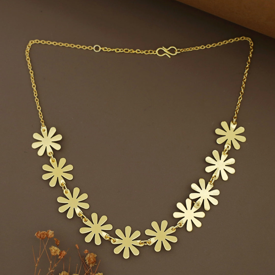 Rimna Golden Flower Neckpiece