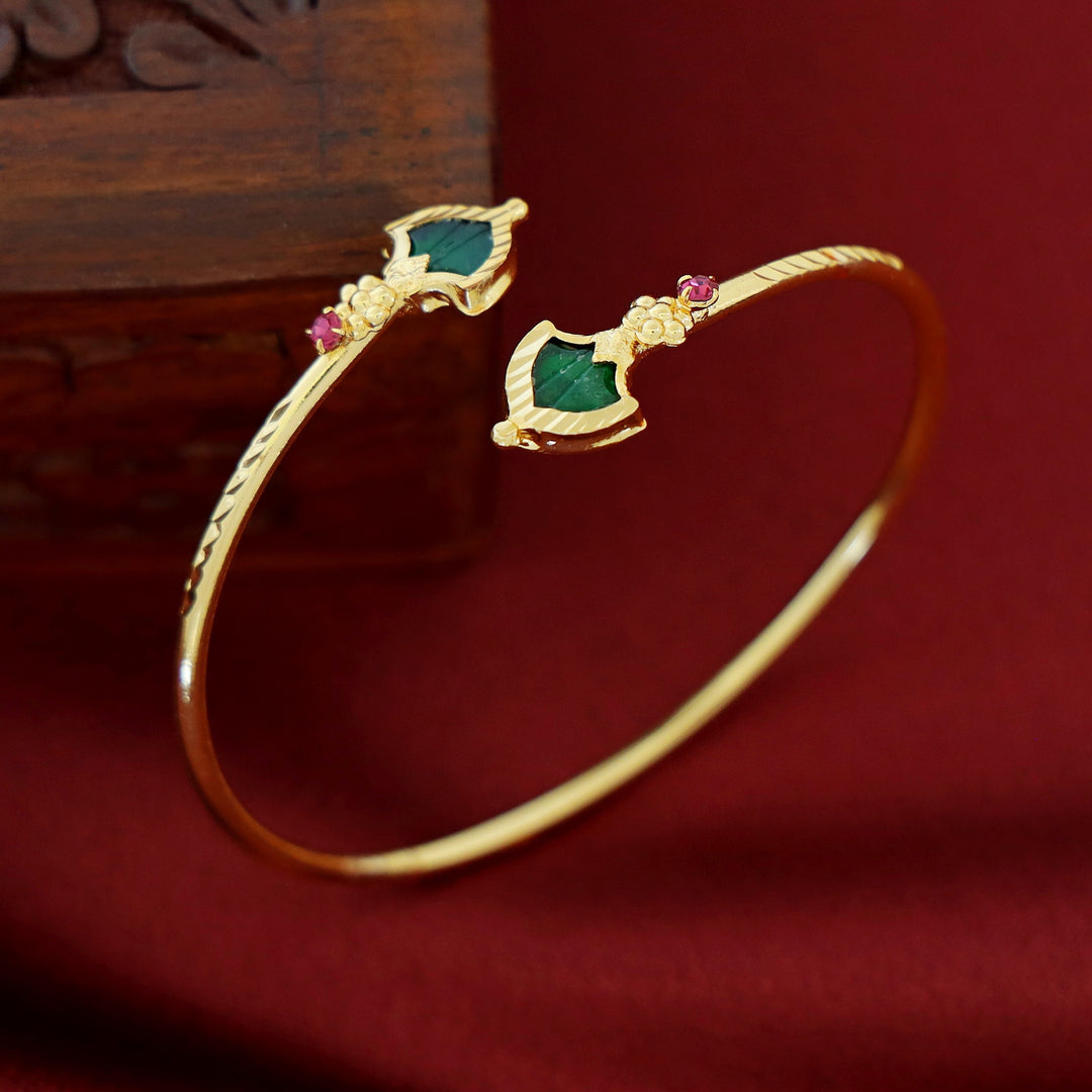 Shyamila Palakka Floral Bangle