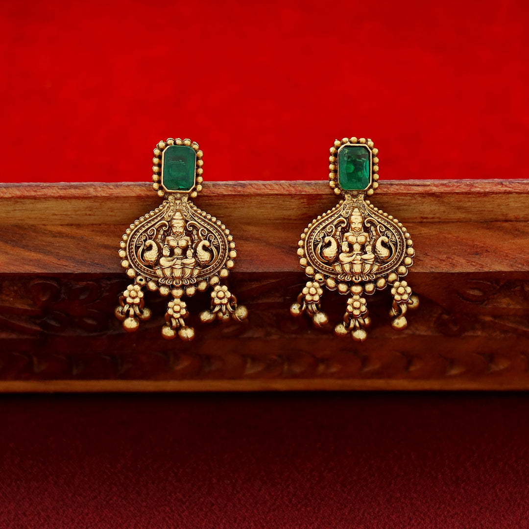 Anandha Lakshmi Layered Neckpiece With Earring