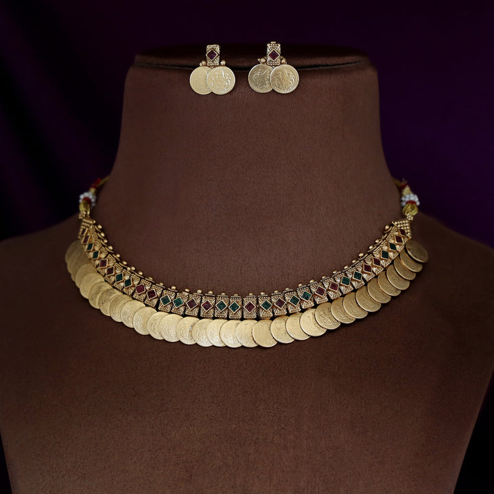 Varshini Kashi Lakshmi Short Neckpiece With Earring