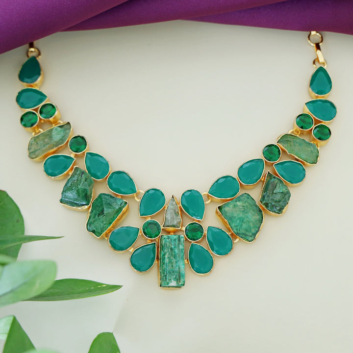 Mirabel Neckpiece