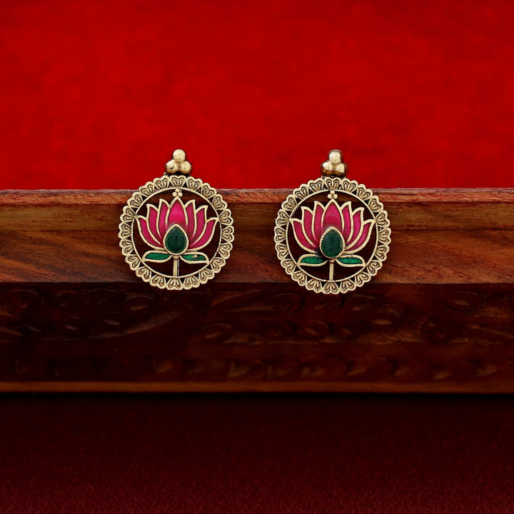 Advaita Circle Enamel Lotus Neckpiece With Earring
