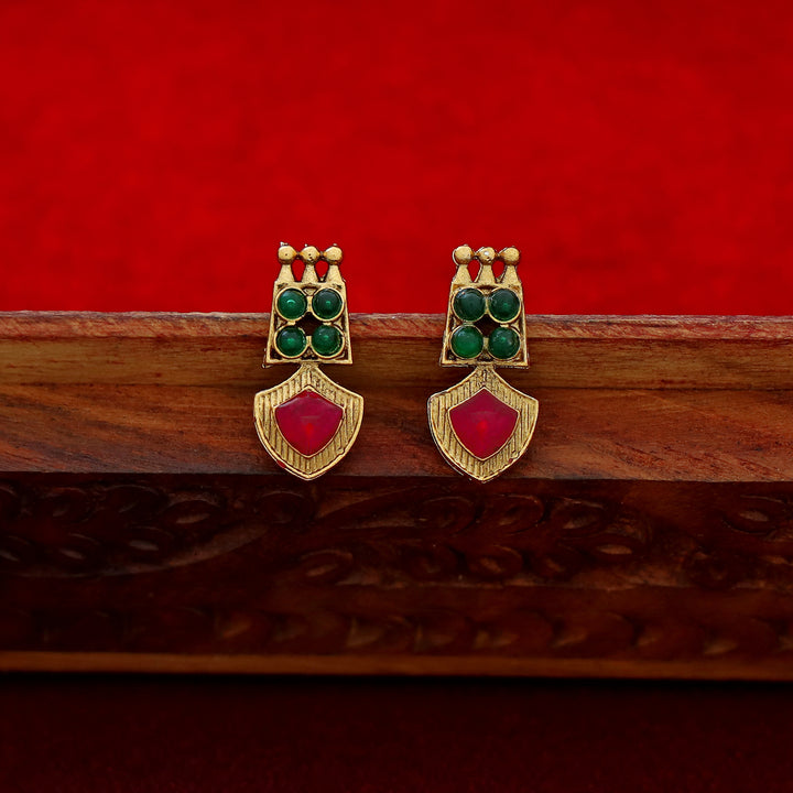 Anulakshmi Short Neckpiece With Earring