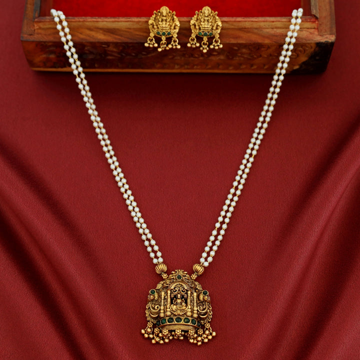 2 Layer Pearl Temple Prathishta Pendant Neckpiece With Earring