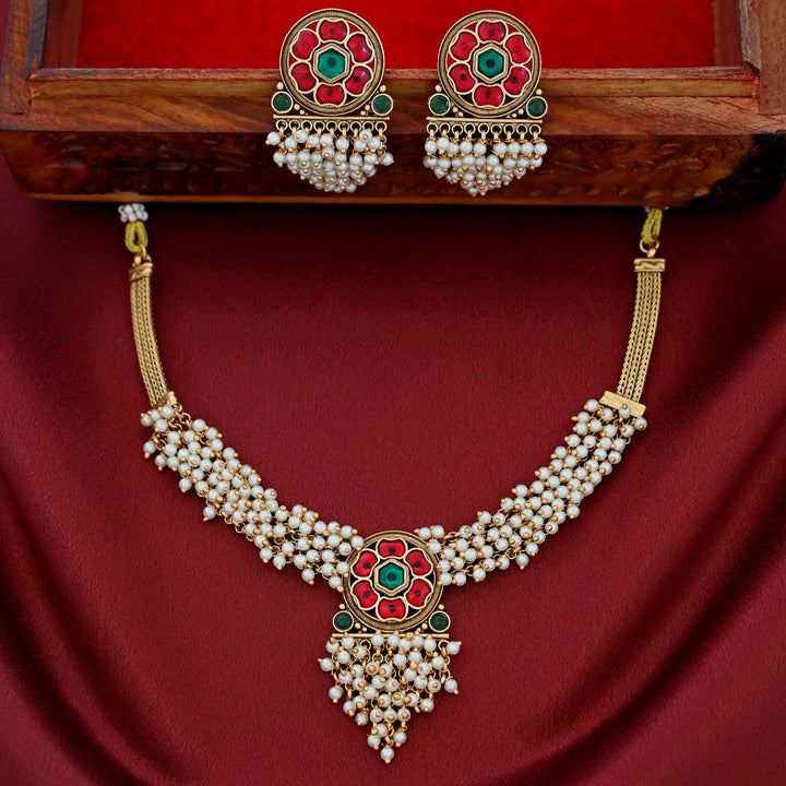 Sumitra Cluster Pearl Flower Short Neckpiece With Earring