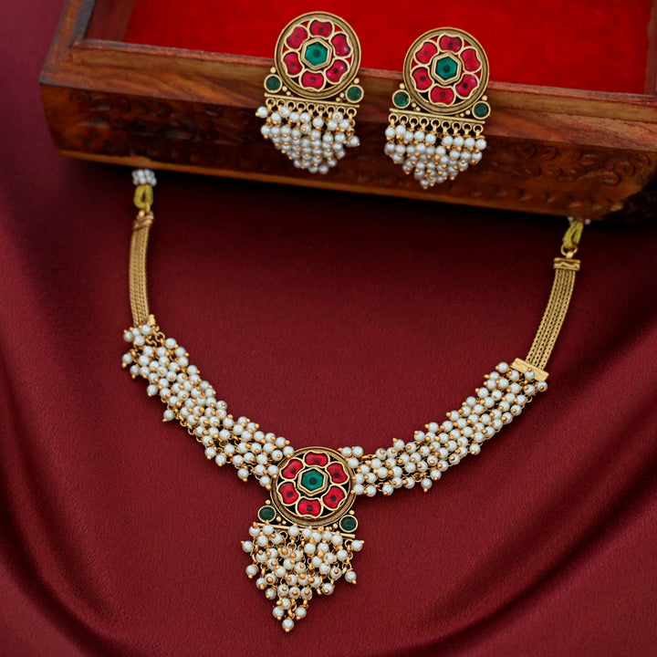 Sumitra Cluster Pearl Flower Short Neckpiece With Earring