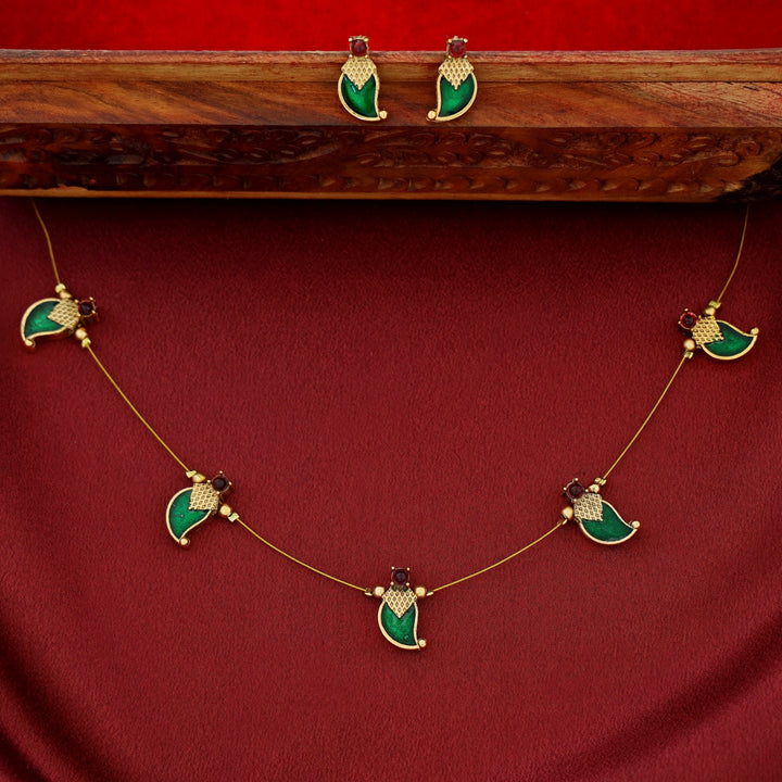 Prasana Traditional Mango String Neckpiece With Stud