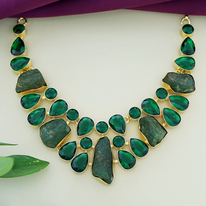 Zinal Neckpiece