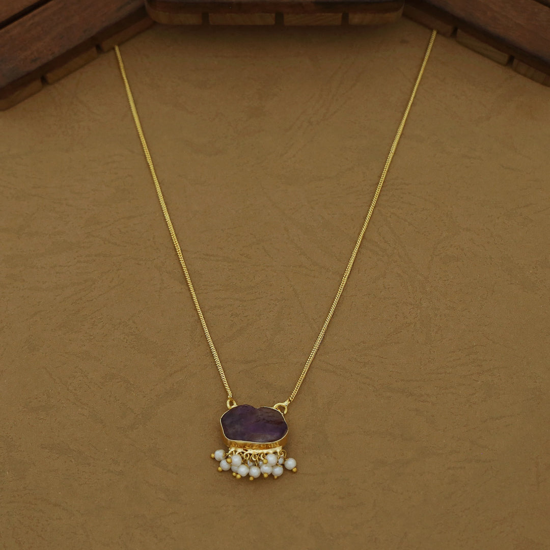 Aura Cluster Pearl Raw Stone Neckpiece