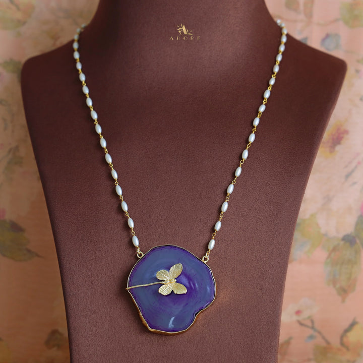 Rice Pearl Long Agate Golden Papillon Neckpiece