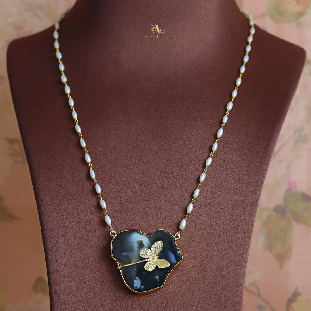 Rice Pearl Long Agate Golden Papillon Neckpiece