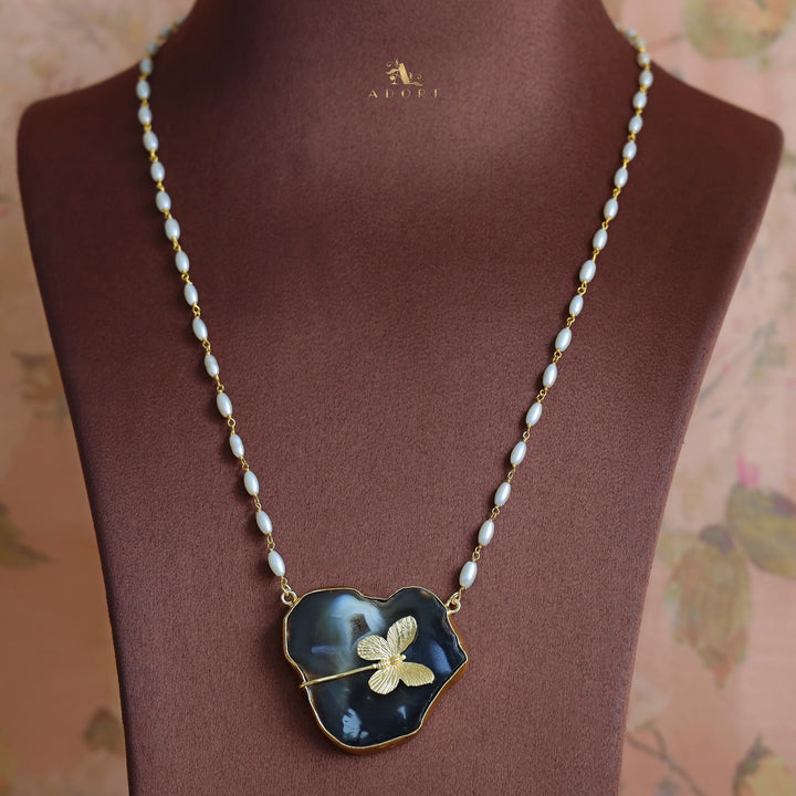 Rice Pearl Long Agate Golden Papillon Neckpiece