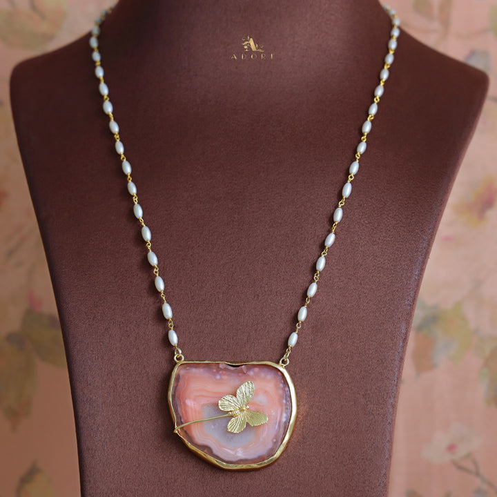 Rice Pearl Long Agate Golden Papillon Neckpiece