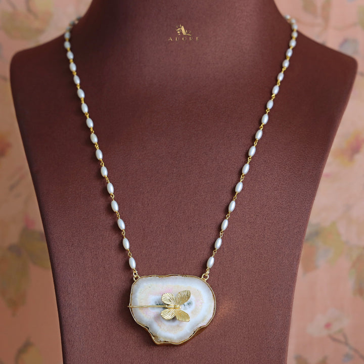 Rice Pearl Long Agate Golden Papillon Neckpiece