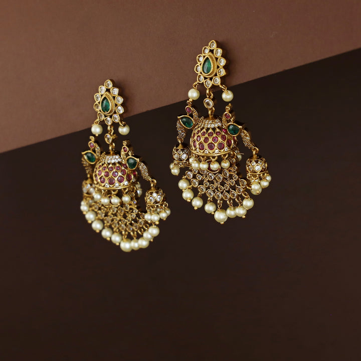 Dhivana Dual Mayura Pearl Earring