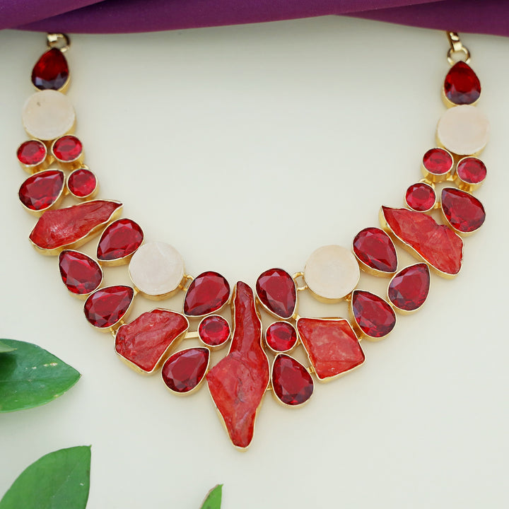 Laviana Neckpiece