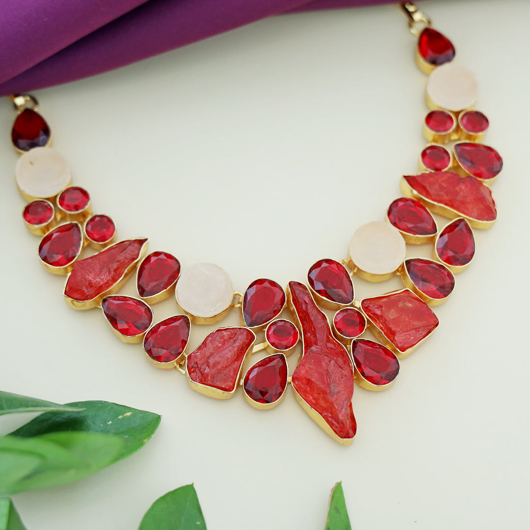 Laviana Neckpiece