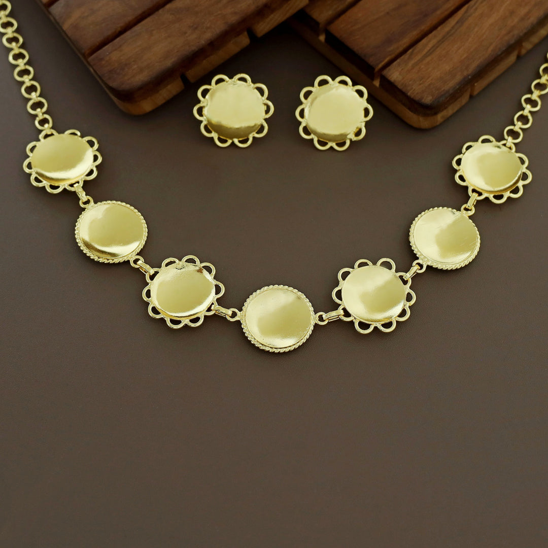 Sanvika Golden Circle Floral Choker With Earring