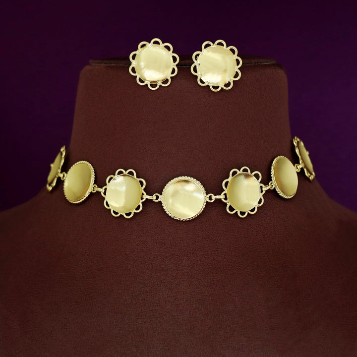 Sanvika Golden Circle Floral Choker With Earring