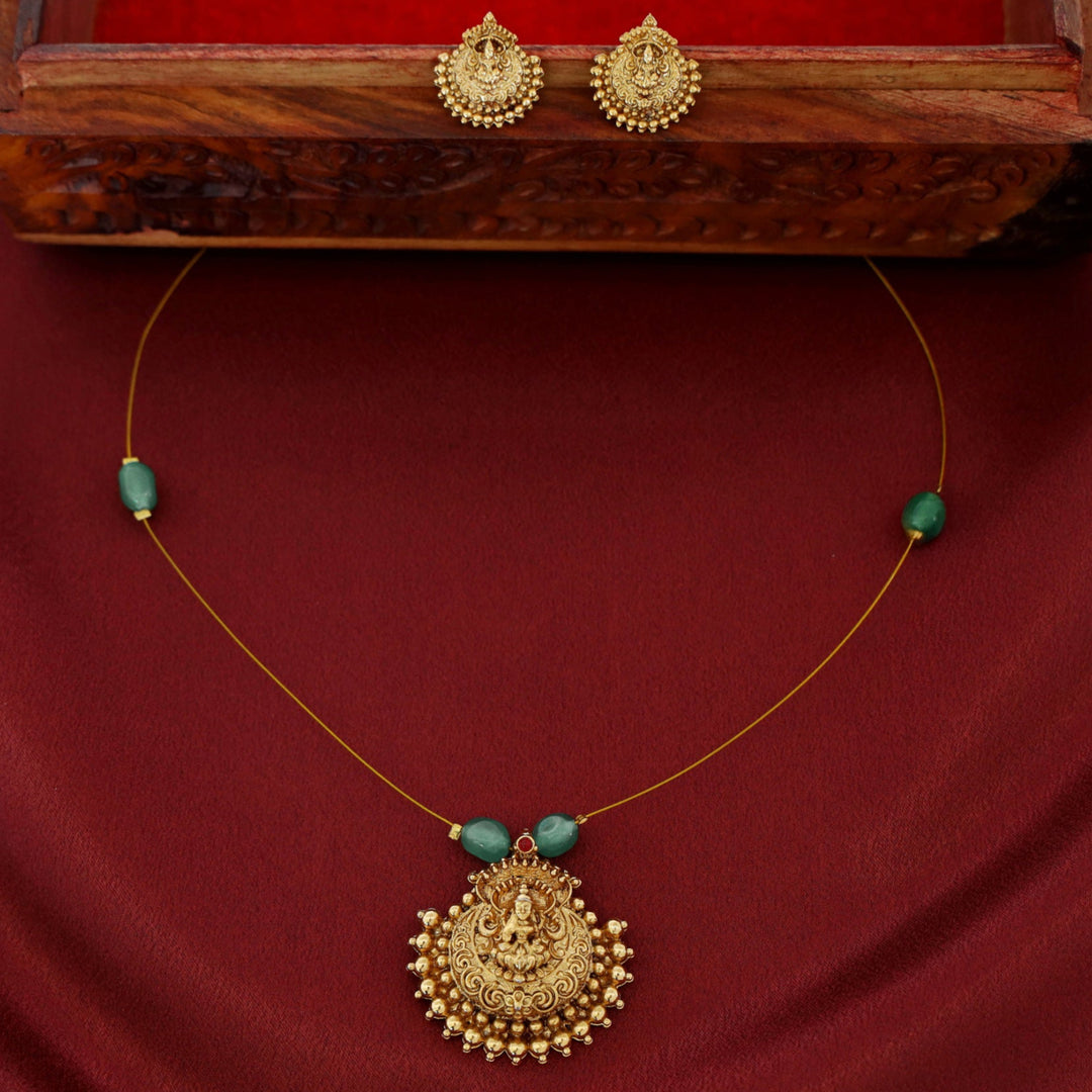 Padmalaya Lakshmi Pendant String Neckpiece With Stud