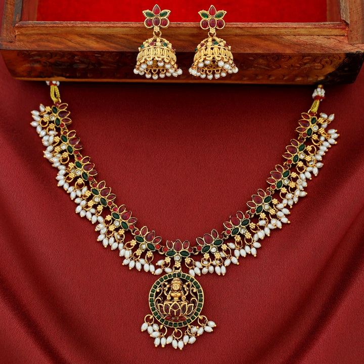 Arusha Lotus Pearl Devi Pendant Neckpiece With Earring