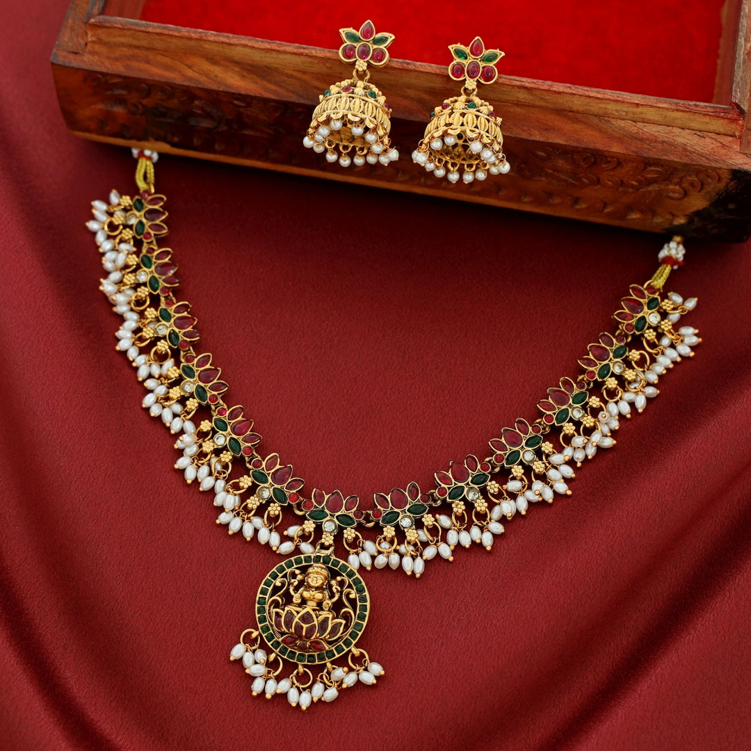 Arusha Lotus Pearl Devi Pendant Neckpiece With Earring