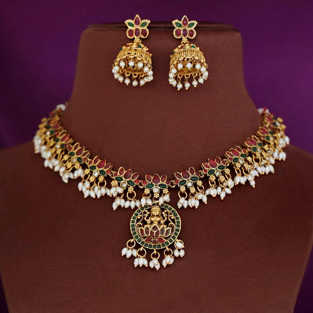 Arusha Lotus Pearl Devi Pendant Neckpiece With Earring