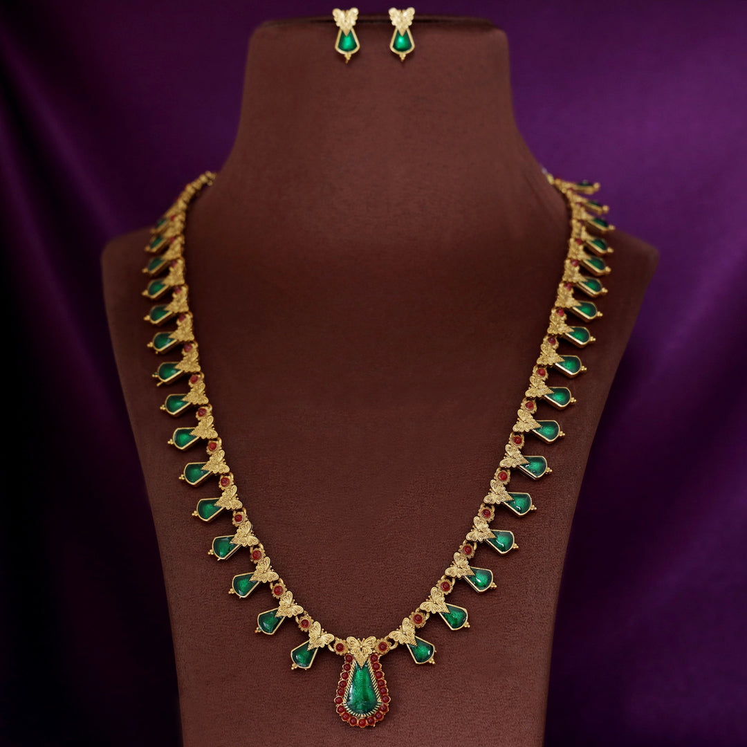 Bhumi Nagapadam Long Neckpiece with Earring