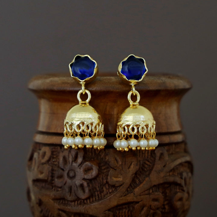 Nayeli Golden Pearl Jhumka